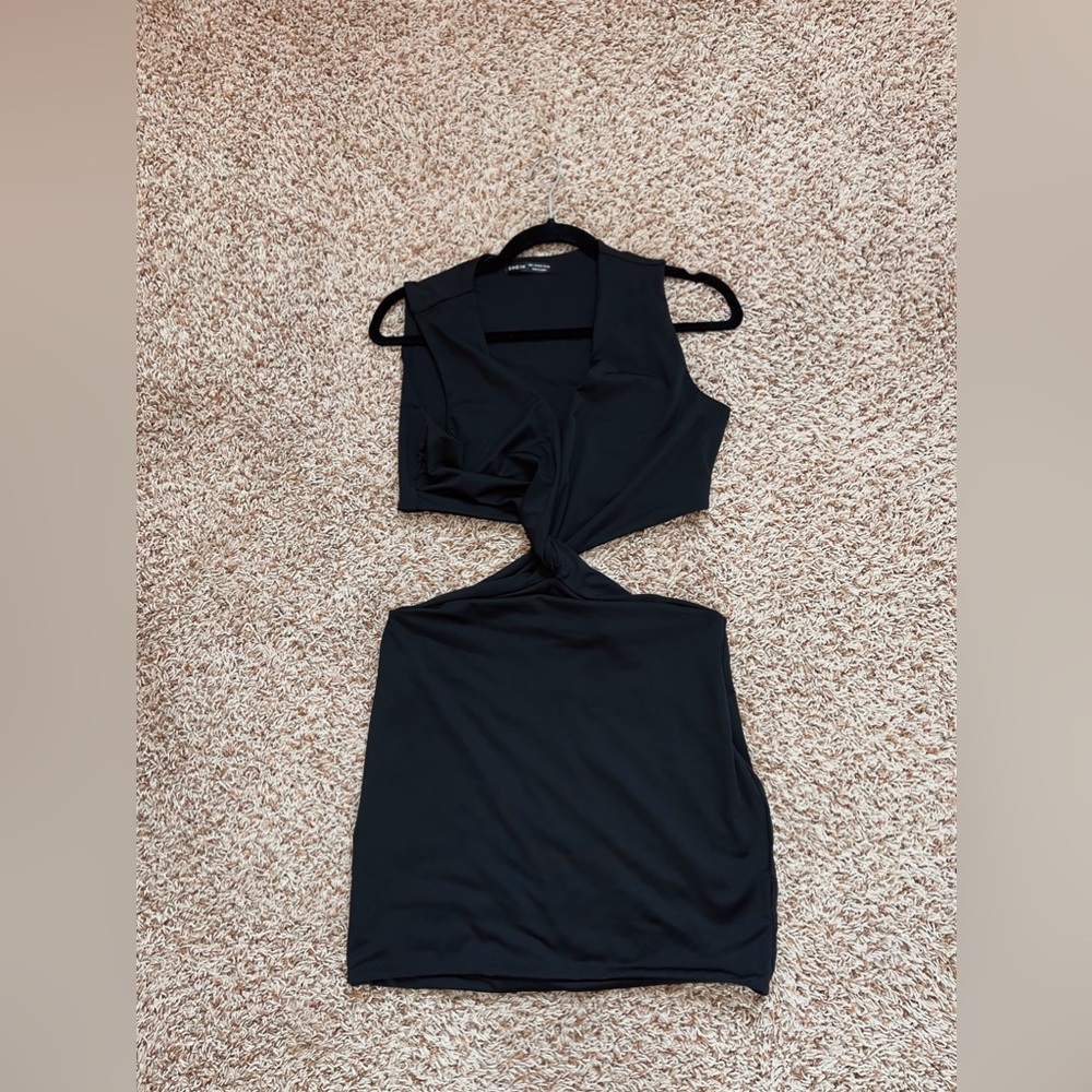 SHEIN: Little Black Dress